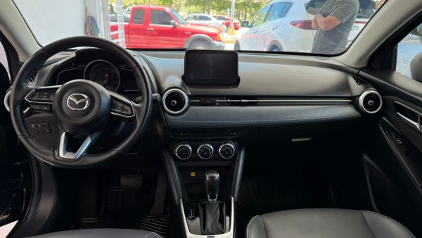 MAZDA 2 CARBON EDITION AUT 2023 - Imagen 6