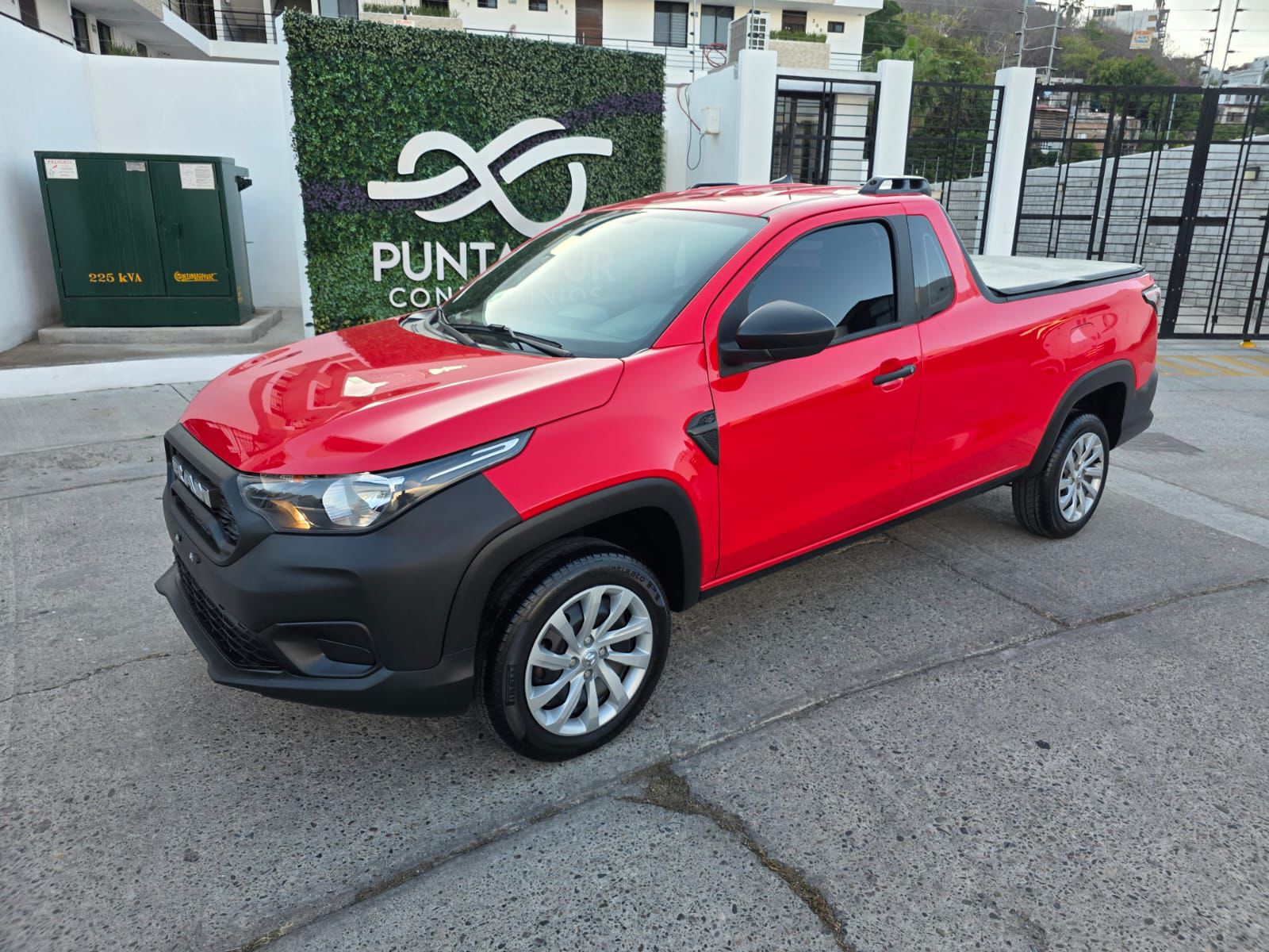 RAM 700 TRADESMAN STD 2025